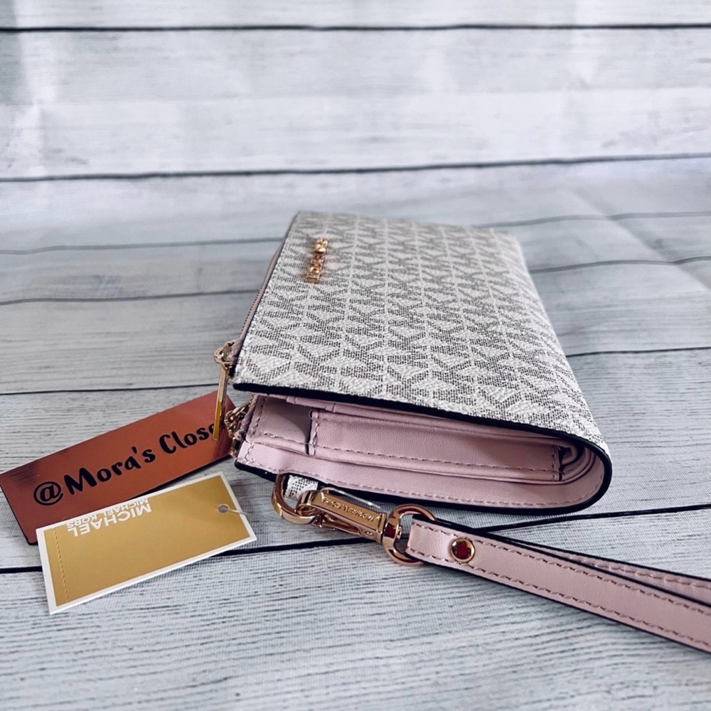 Michael Kors Double Zip Wallet/Wristlet - Picture 8 of 9
